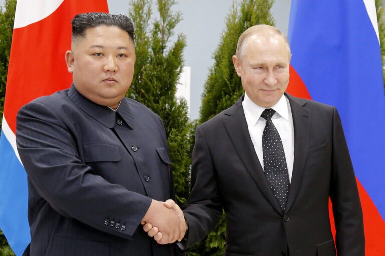 Kim-Jong-Un-and-Vladimir-Putin-standard